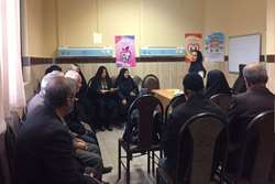 برگزاری جلسه آموزشی با موضوع افزایش مصرف میوه‌ها و سبزیجات در شهر چهاردانگه