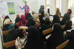 برگزاری کلاس آموزشی کاهش انگ اچ آی وی مرکز بهداشت جنوب تهران در خانه های سلامت