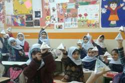 نظارت شبکه بهداشت و درمان اسلامشهر بر توزیع شیر در مدارس شهرستان اسلامشهر 