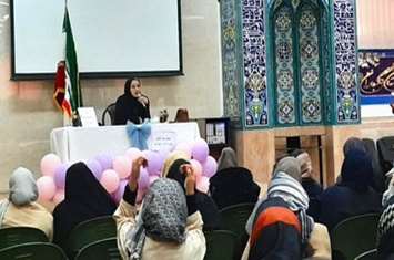 برگزاری جلسه آموزشی تغذیه سالم با محوریت نان کامل در مدرسه آیت‌الله خامنه‌ای شهرک قائمیه