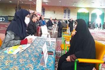 برپایی میز خدمت واحد بیماری‌های غیرواگیر در مصلای نماز جمعه اسلامشهر