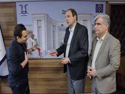  قدردانی از تلاشگران عرصه خدمات؛ رئیس دانشکده پزشکی تهران از جمعی ازهمکاران خدمات دانشکده تجلیل کرد