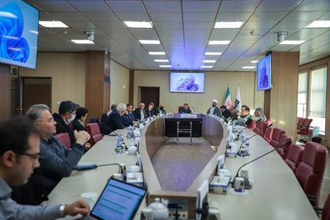 تاکید رئیس دانشگاه علوم پزشکی تهران بر تغییر رویکرد پژوهش از مقاله‌محوری به حل مسئله