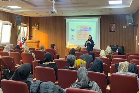 برگزاری کارگاه 60 ساعته زایمان فیزیولوژیک، گامی مؤثر در ارتقای زایمان ایمن و مبتنی بر شواهد 