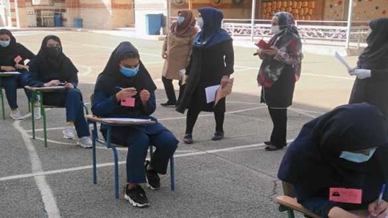 بازدید کارشناسان واحد بهداشت محیط شبکه بهداشت و درمان اسلام‌شهر از حوزه‌های امتحانی 