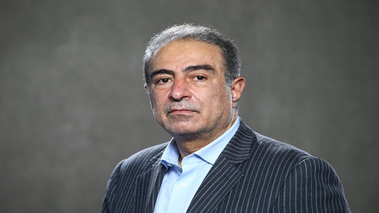 دکتر روئینی  