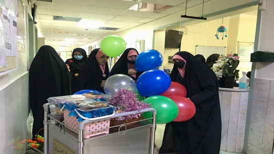 عیادت از بیماران مرکز طبی کودکان و تکریم مادران در سالروز میلاد حضرت فاطمه زهرا (س) 