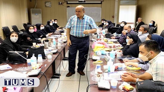 برگزاری کارگاه معاینات بالینی نوزاد سالم و نارس در معاونت بهداشت 