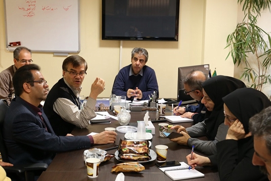 نشت معاون بهداشت دانشگاه علوم پزشکی تهران، با مدیران ستادی و شبکه‌های تحت پوشش در خصوص بیماری کرونا 