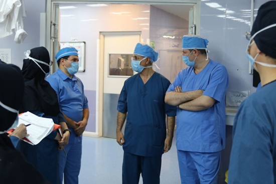 بازدید (walk round) تیم مدیریتی ایمنی بیمار از اتاق عمل چهار بیمارستان فارابی 