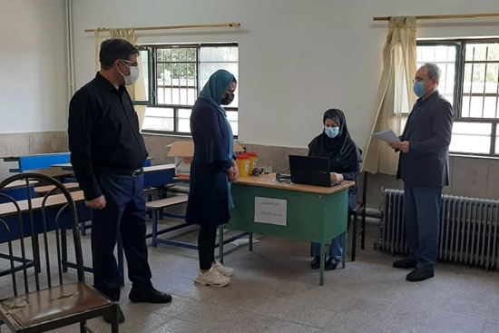 بازدید ناظران معاونت بهداشت دانشگاه از مدارس شهرستان اسلامشهر در راستای اجرای برنامه واکسیناسیون خانواده محور دانش آموزان بالای  