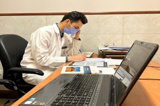 راه اندازی مرکز خدمات مشاوره تلفنی برای بیماران مبتلا به کرونا در دانشکده طب ایرانی 