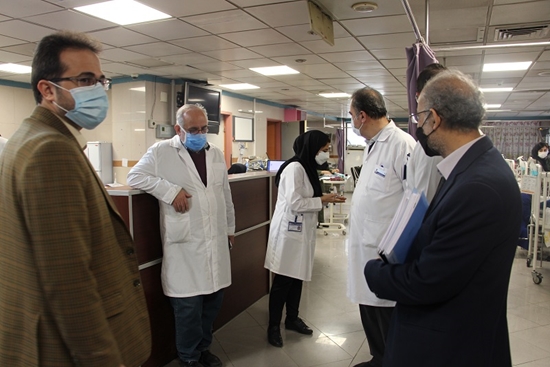 دکتر بدو به همراه اعضای تیم رهبری و مدیریت مرکز طبی کودکان از بخش اورژانس بیمارستان بازدید کردند. 