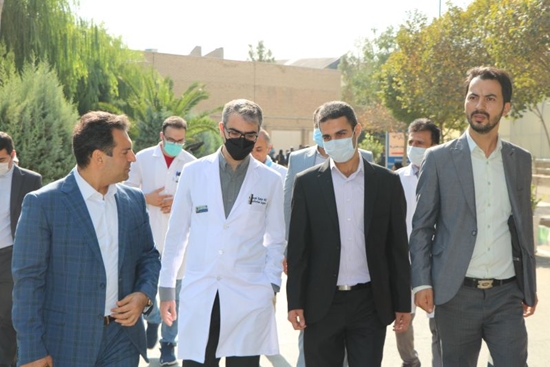 سرپرست معاونت فرهنگی و دانشجویی دانشگاه علوم پزشکی تهران از بیمارستان فارابی بازدید کرد 