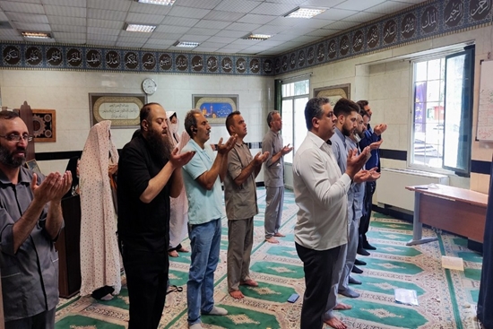 اقامه نماز عید سعید فطر در مرکز آموزشی درمانی بهارلو 