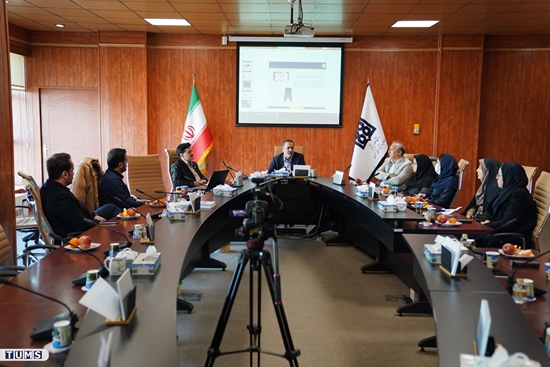 نشست رئیس و مدیر روابط عمومی دانشگاه علوم پزشکی تهران با سردبیران و دبیران حوزه سلامت خبرگزاری‌ها 