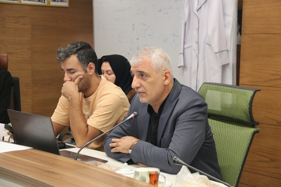 جلسه شورای مدیران داروخانه های بیمارستانی دانشگاه علوم پزشکی تهران با دستور کار استقرار نرم افزار جامع انبار 