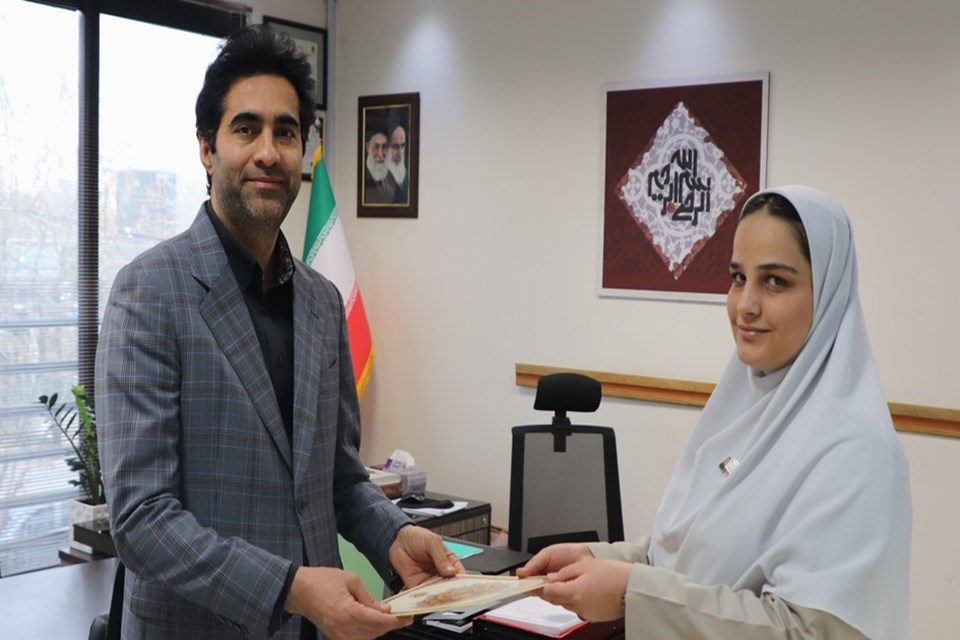 قدردانی حسن فراهانی مدیر بیمارستان ضیائیان از اقدام شجاعانه کمک‌بهیار بخش اورژانس در لحظه‌ای بحرانی