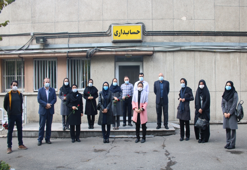 گرامیداشت روز حسابدار با قدردانی از کارکنان امور مالی بیمارستان فارابی 