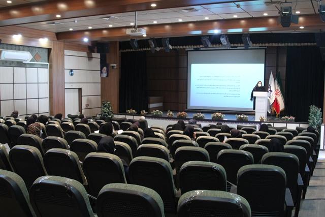 آموزش مراقبین سلامت و بهورزان شبکه بهداشت و درمان اسلامشهر در راستای آغاز واکسیناسیون کرونا 