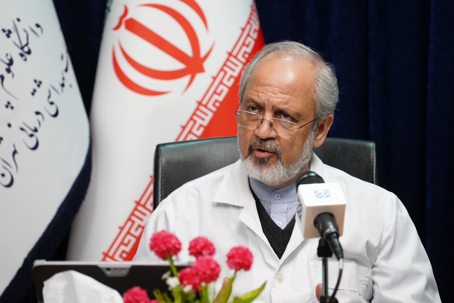 دکتر نیک نام 