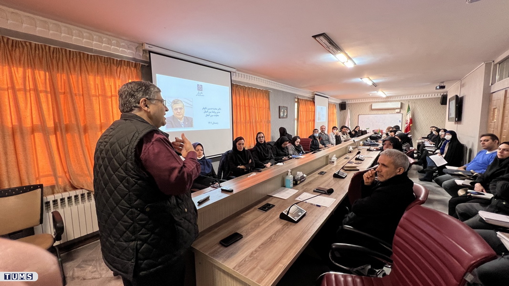 کارگاه اهمیت بین المللی سازی در آموزش و پژوهش در دانشکده طب ایرانی 