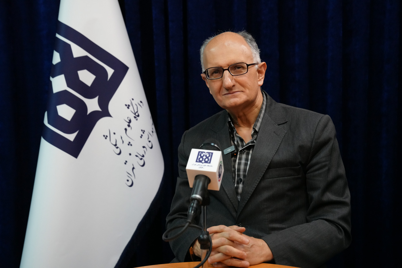 دکتر جمشید معتمد 