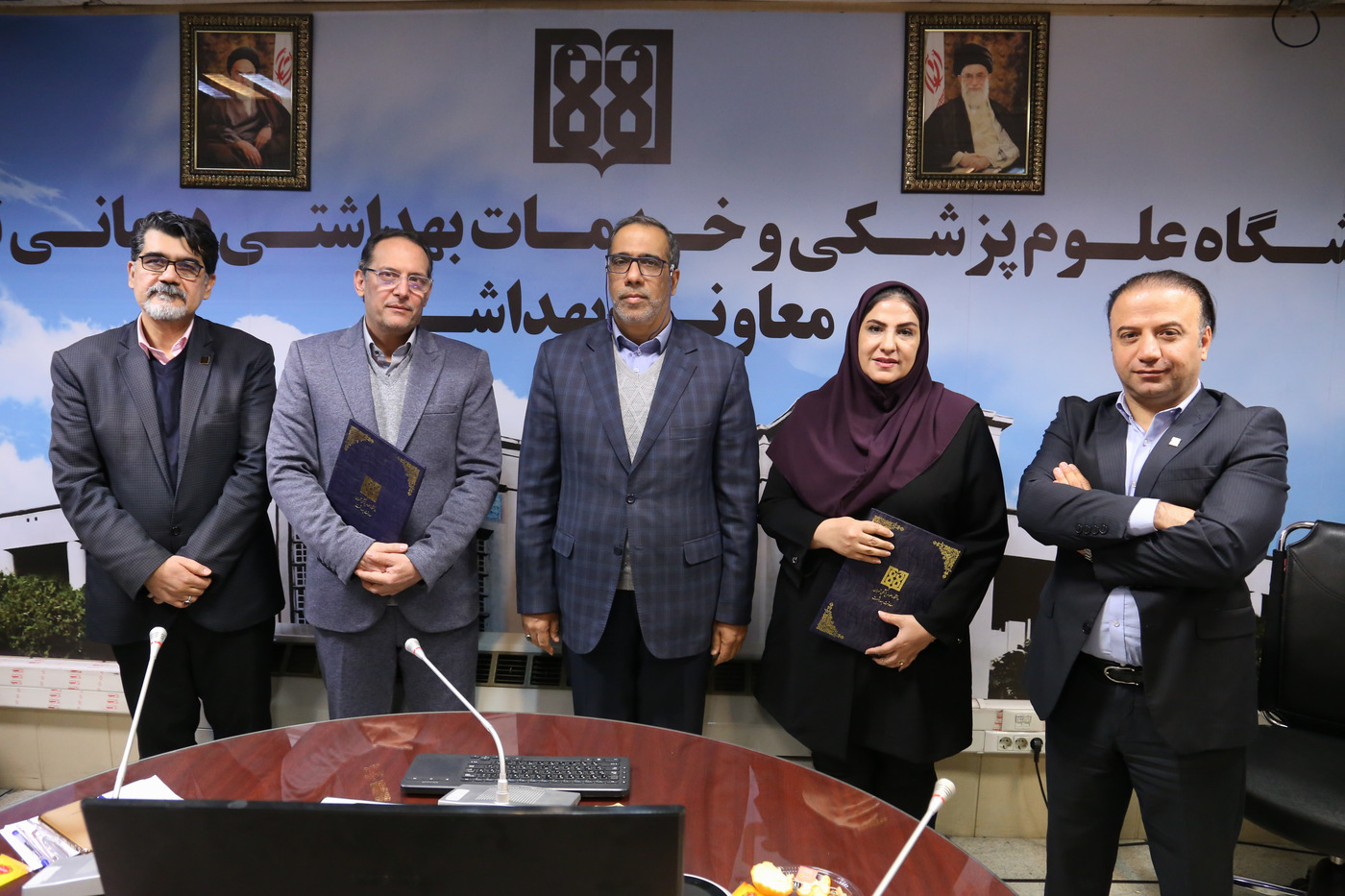 تکریم و معارفه رئیس دبیرخانه سلامت و امنیت غذایی دانشگاه و مدیر گروه سلامت روانی اجتماعی در معاونت بهداشت  