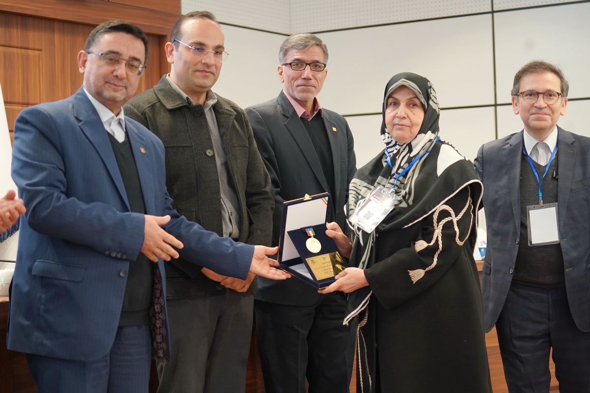  دکتر روح‌اله شیرزادی,دکتر سید رضا رئیس کرمی,دکتر کوروش جعفریان,دکتر صدیقه برنا,