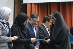 جشن روز جهانی ماما با تقدیر از 20 مامای نمونه مراکز تحت پوشش دانشگاه برگزار شد