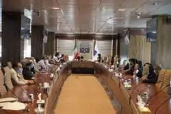  دکتر کریمی: فداکاری کادر سلامت سبب افزایش آرامش نسبی در بیمارستان‌ها و دانشگاه شده است