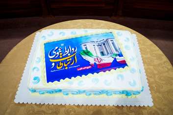 در حاشیه مراسم روز ارتباطات و روابط عمومی در دانشگاه علوم پزشکی تهران