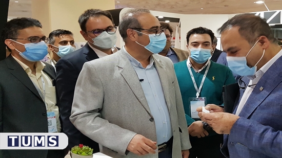 بازدید ریاست دانشگاه علوم پزشکی تهران، غرفه های مجموعه داروخانه های دانشگاه(13 آبان)، ایران فارما 2021