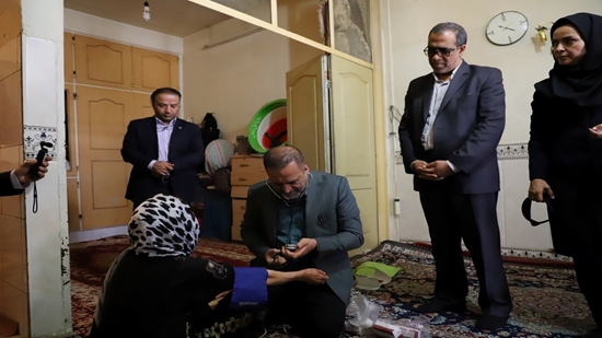 بازدید رئیس دانشگاه از مرکز خدمات جامع سلامت امام حسین(ع)