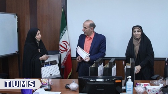 برگزاری کارگاه فرهنگی و تقدیر از رابطین فرهنگی به مناسبت هفته جوان و فرهنگی در شبکه بهداشت و درمان اسلامشهر