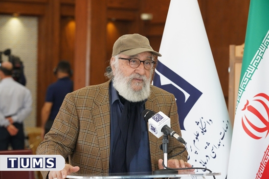 داریوش ارجمند 