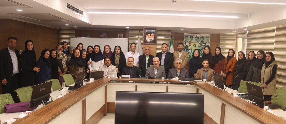 جلسه مدیران داروخانه های بیمارستانی و مدیران ستادی 